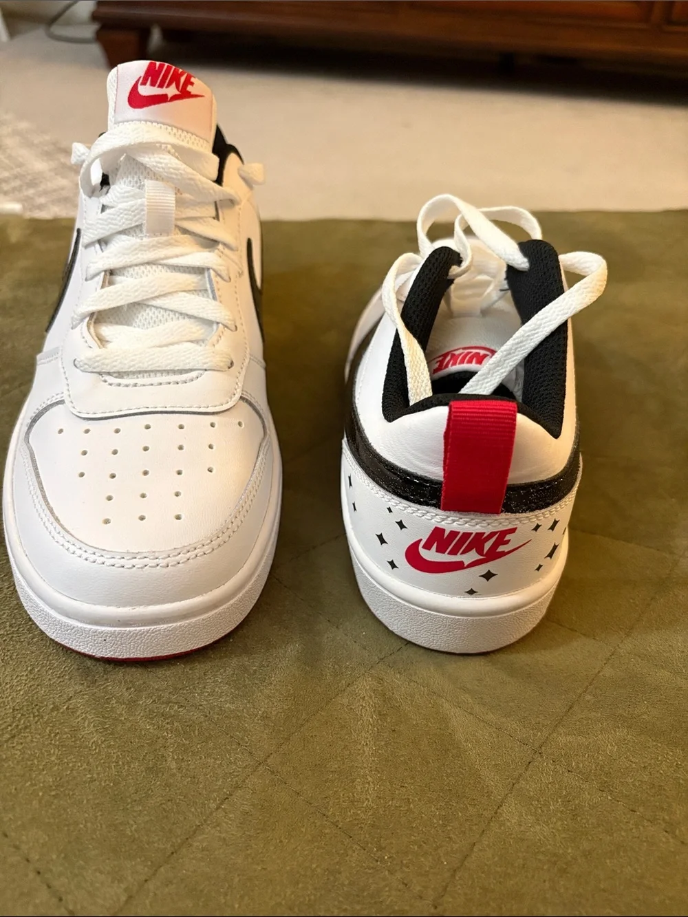 Nike Court Borough Low 2 SE 'White Very Berry' DM0110-100
